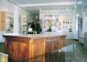 Tucholskys Schreibtisch im Kurt-Tucholsky-Literaturmuseum auf Schloss Rheinsberg