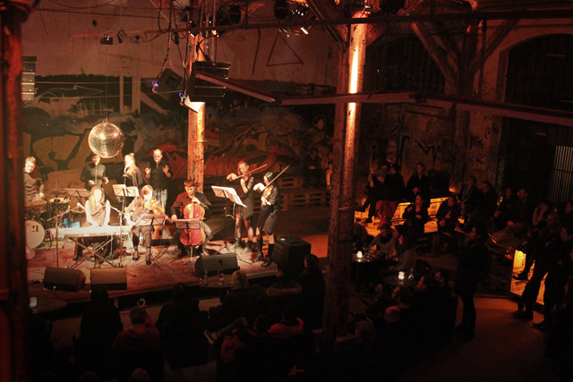 Qeaux Qeaux Joans in Berlijn © I HEART BERLIN http://ow.ly/LbUrK