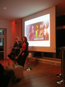 Amber Schoop in gesprek met Antoine Verbij.